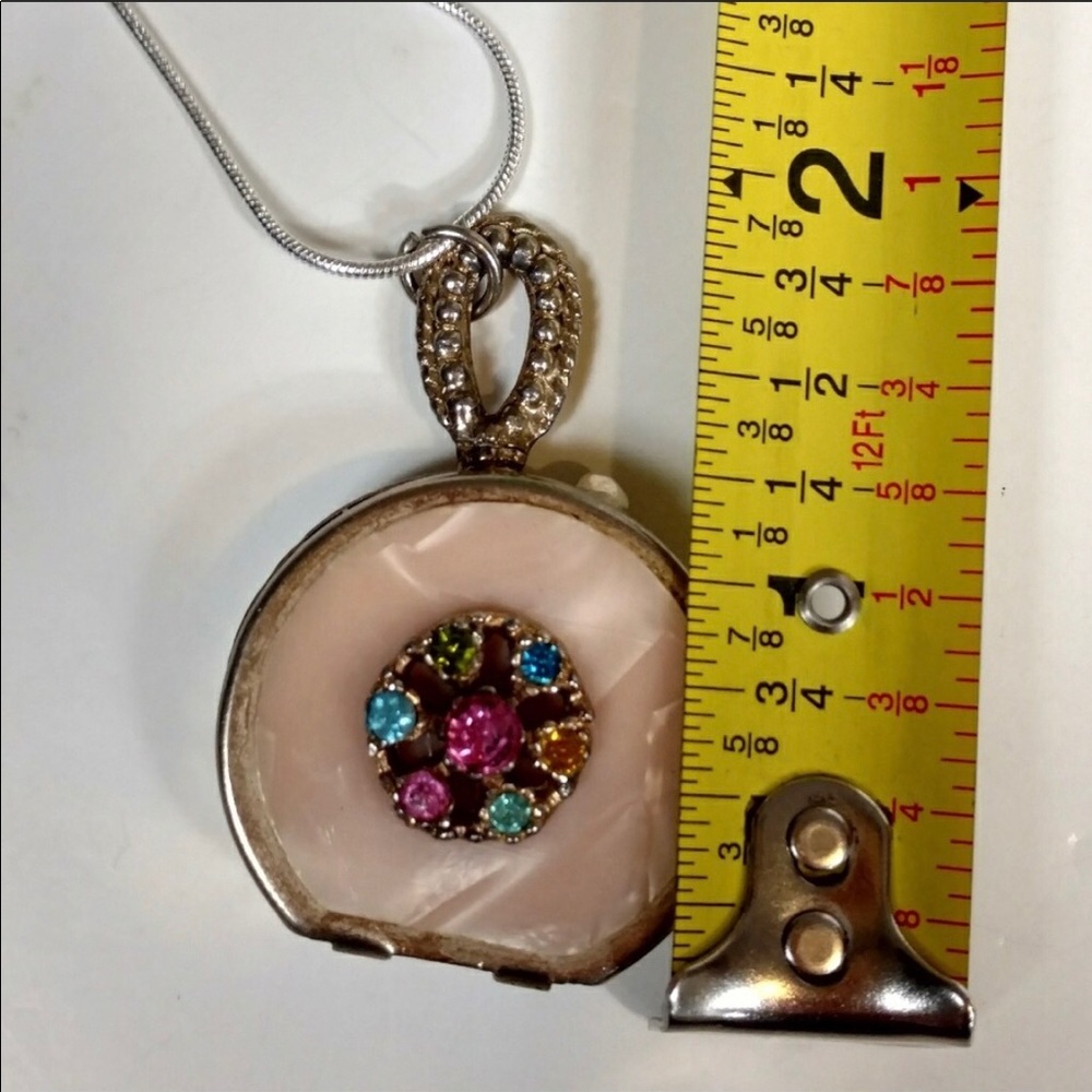 Chic Cream and Multicolor Pendant Necklace - Picture 4 of 8